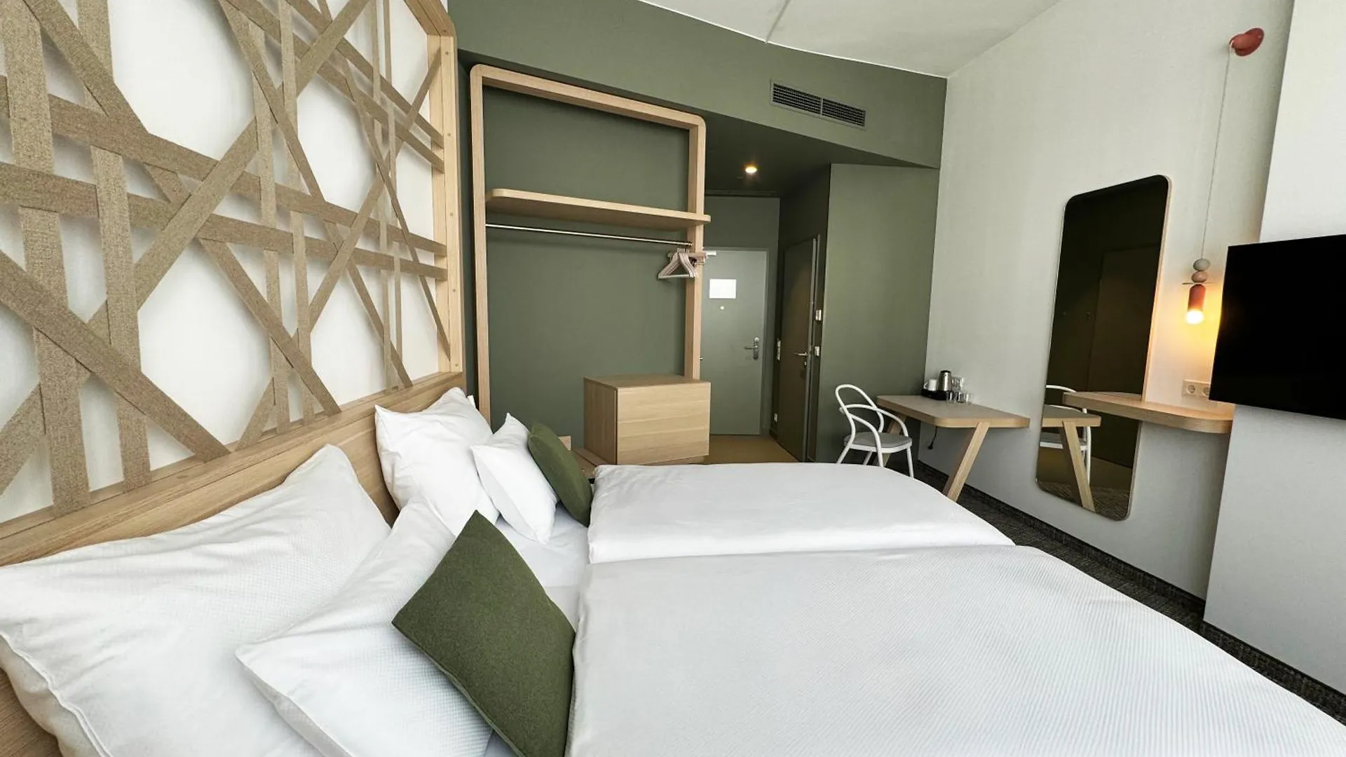 Arcotel Aq Wien 4*, Vienna